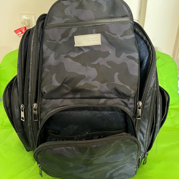 Diaper bag - Picture 2 of 3